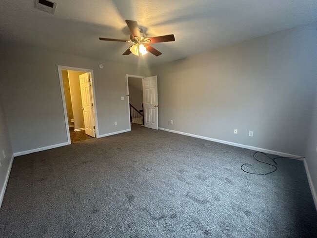 Building Photo - 568 Wellington Gardens Dr