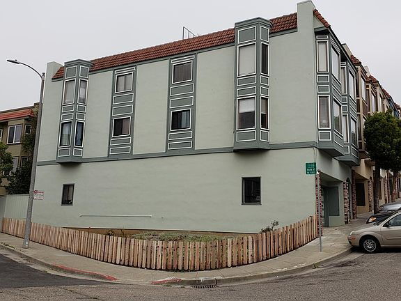 Building Photo - 45 Dorado Terrace