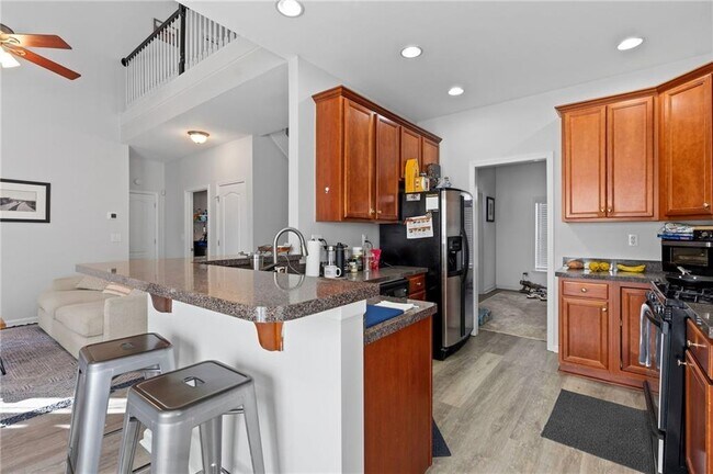 Building Photo - 293 Jordan St SE