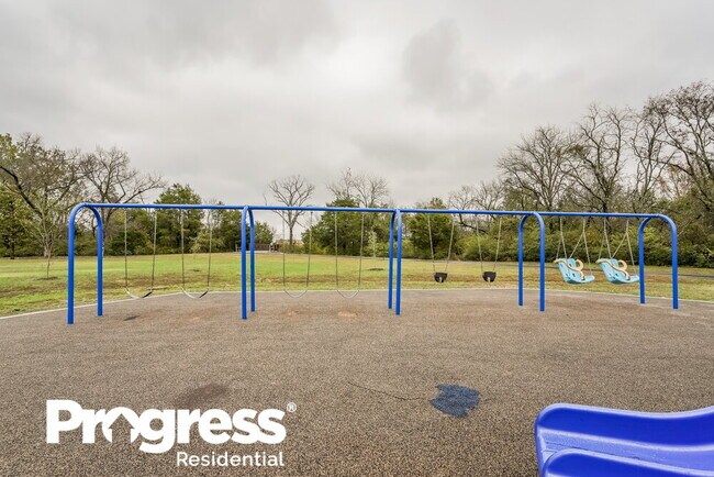 Building Photo - 207 Crest Dr