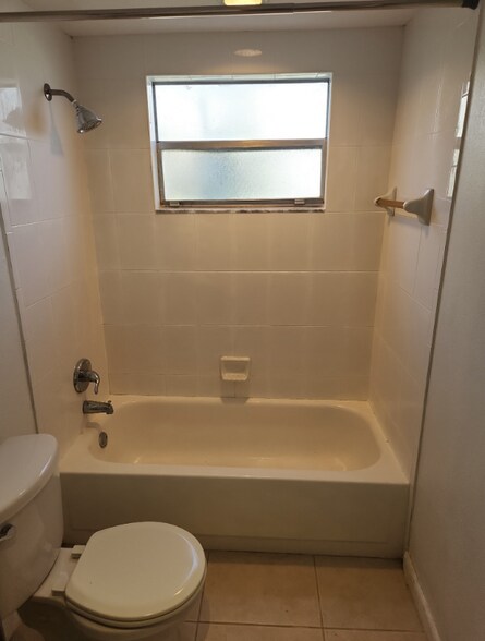 Building Photo - 312 Tuscany Ln