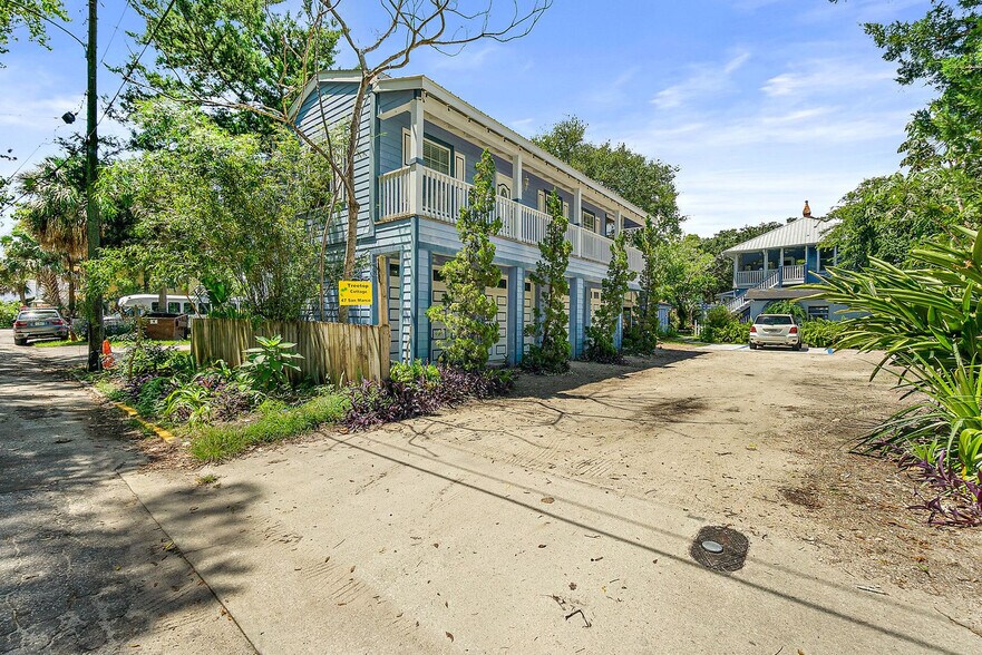 Building Photo - 47 San Marco Ave