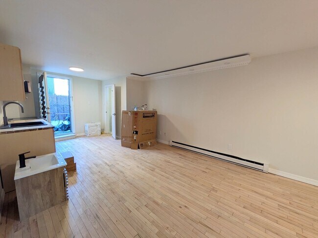 Building Photo - 263 Highland Ave