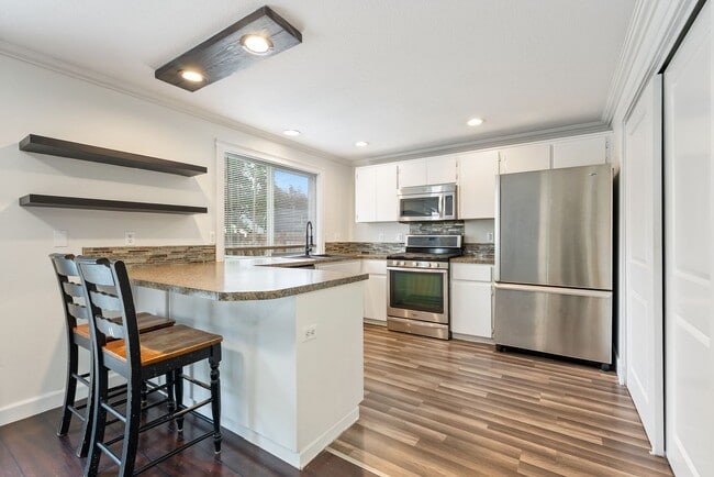 Building Photo - Beautiful Home in Winchester Hills
