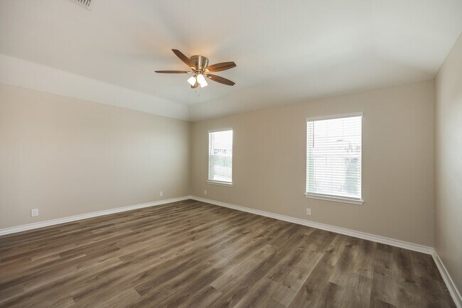 Building Photo - 12023 Fire Opal