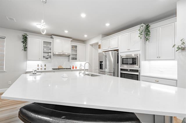Building Photo - 1000 Speargrass Ln