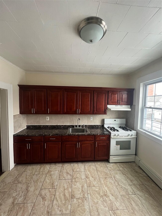 Building Photo - 415 Rockaway Ave