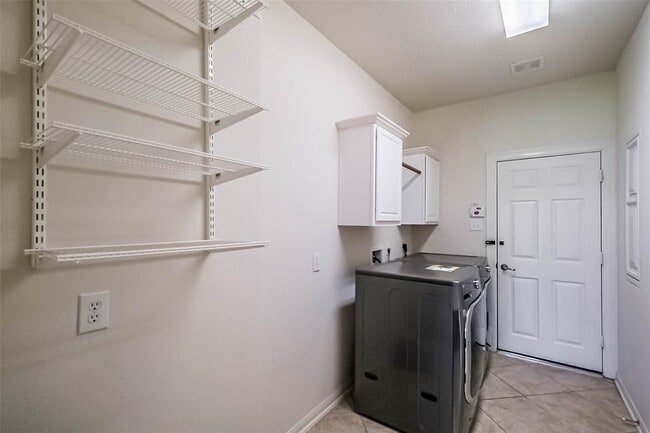 Building Photo - 8206 Lemonmint Meadow Dr
