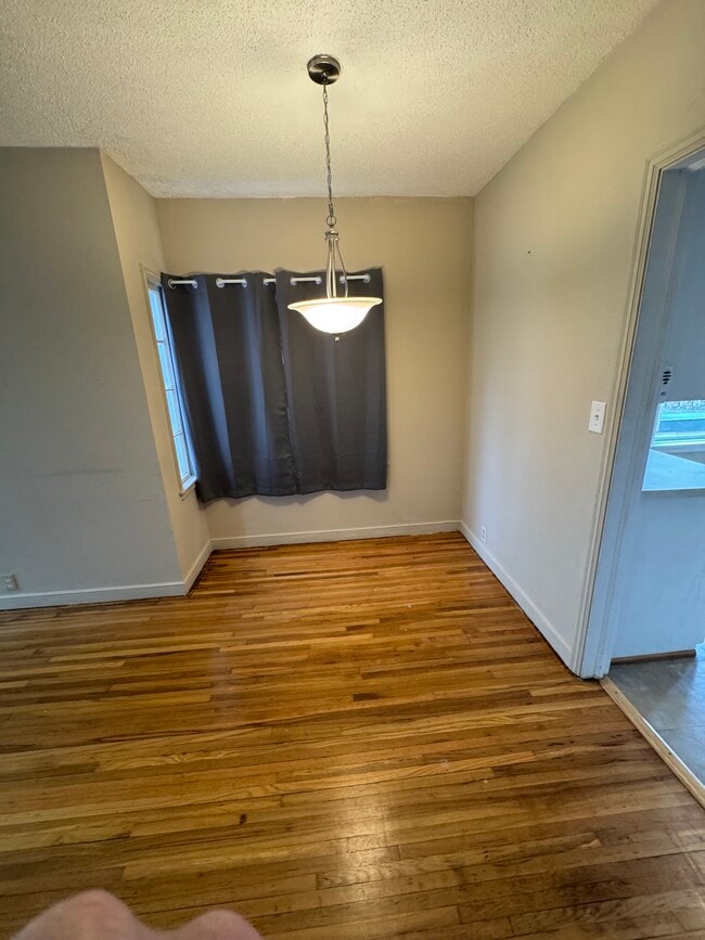 Building Photo - 1402 Lee Ave