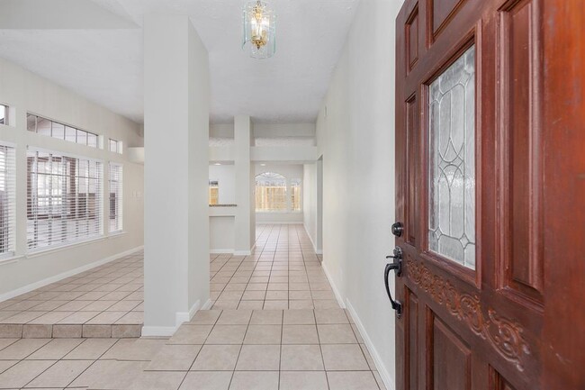 Building Photo - 5442 Garden Village Dr