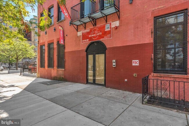Building Photo - 1406-10 Fairmount Ave