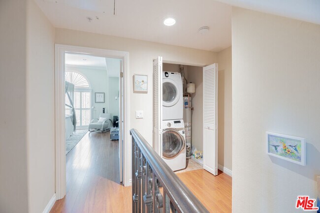 Building Photo - 5254 Corteen Pl