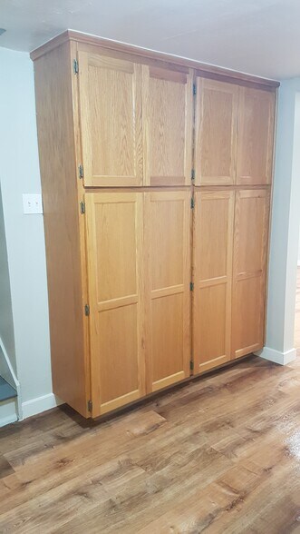 Kitchen Cabinets - 407 B South 6th Street