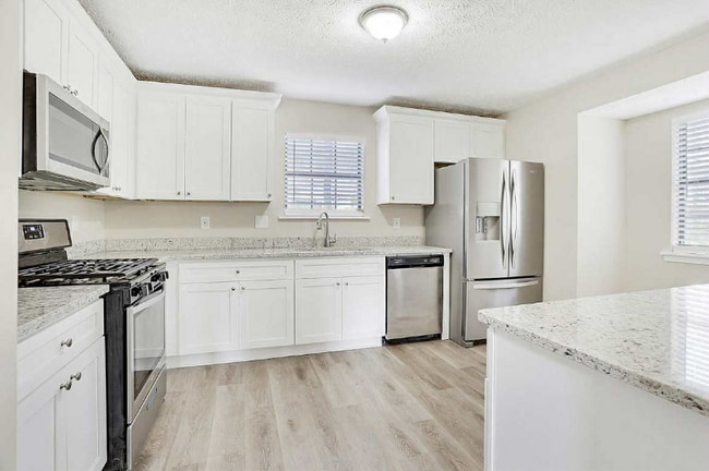 Building Photo - 5576 Pennybrook Ct