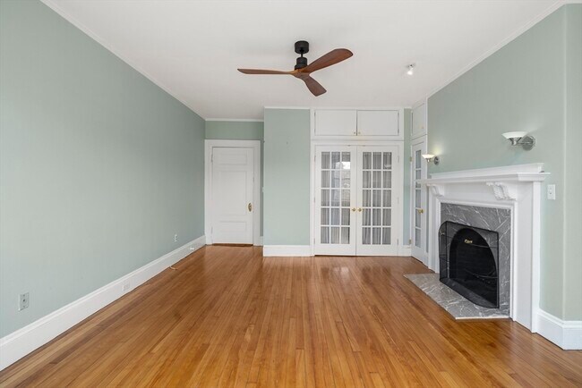 Building Photo - 1011 Beacon St