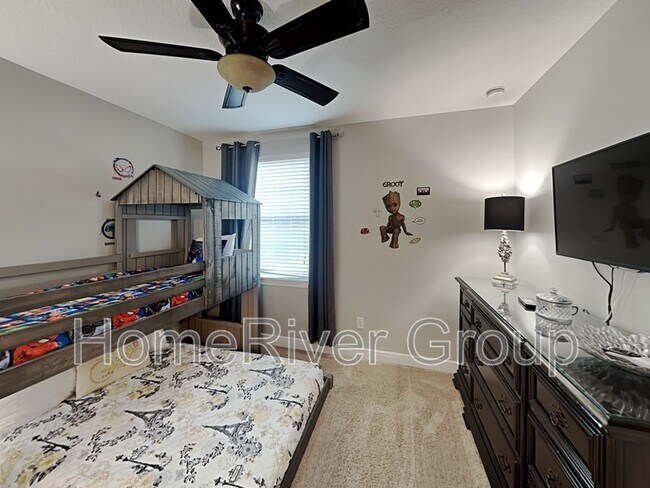 Building Photo - 531 Lasso Dr