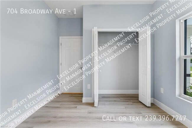Building Photo - 704 Broadway Ave