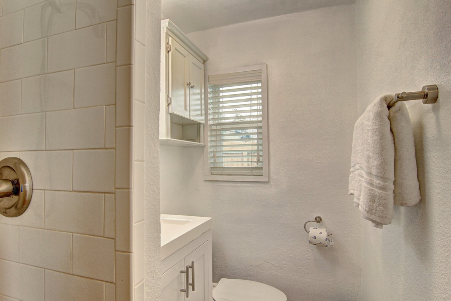 Building Photo - 134 N Alister St