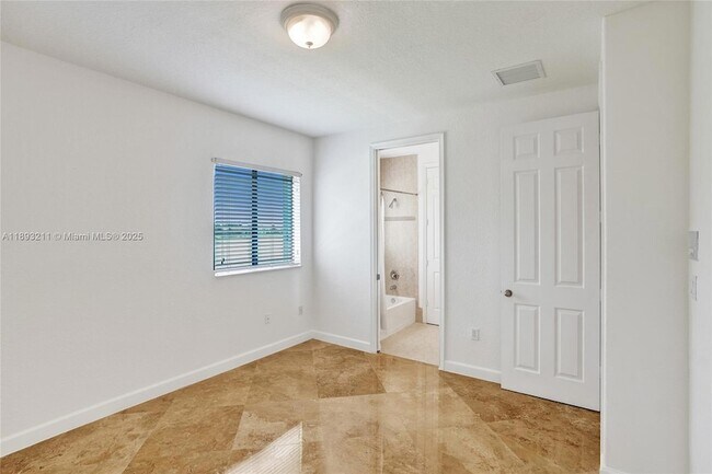 Building Photo - 7722 SW 188th Terrace