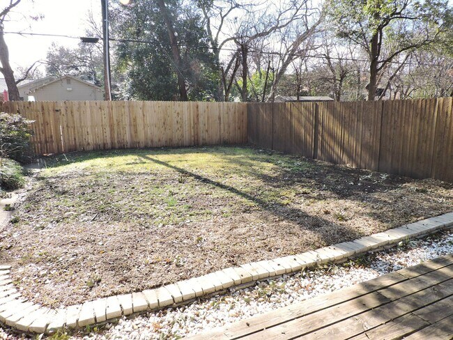 Building Photo - Westcliff - TCU area four bedroom home for...