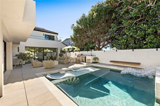 Building Photo - 228 W Avenida Cordoba