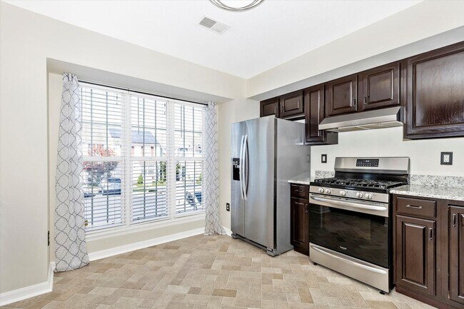 Building Photo - New Market West Rental