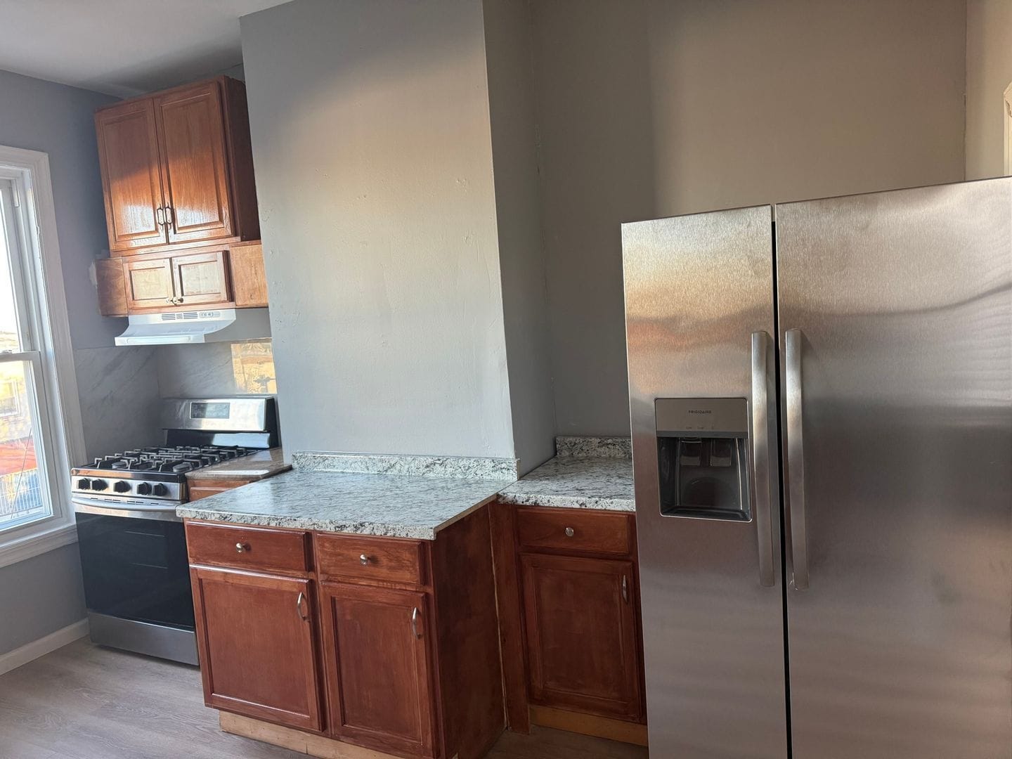 Building Photo - 189 Sheridan Ave