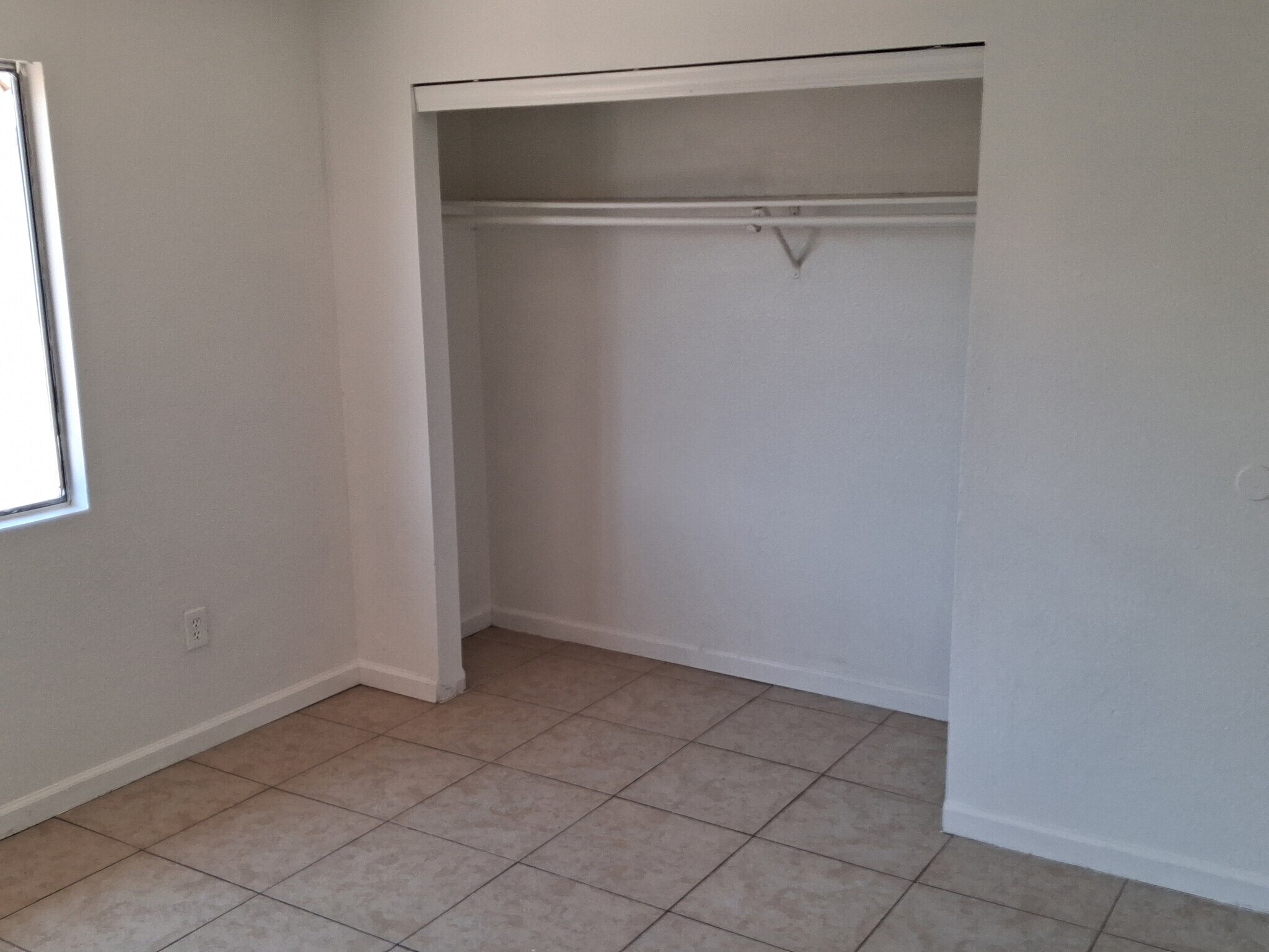 Building Photo - 2841 Wheelwright Dr