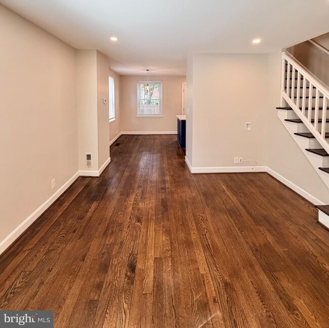 Building Photo - 4800 S 28th St