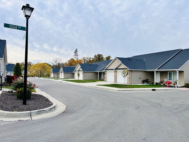 Building Photo - Reckeweg Senior Community