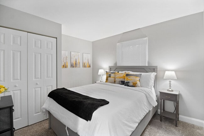 Building Photo - 1821 Altoona Ct