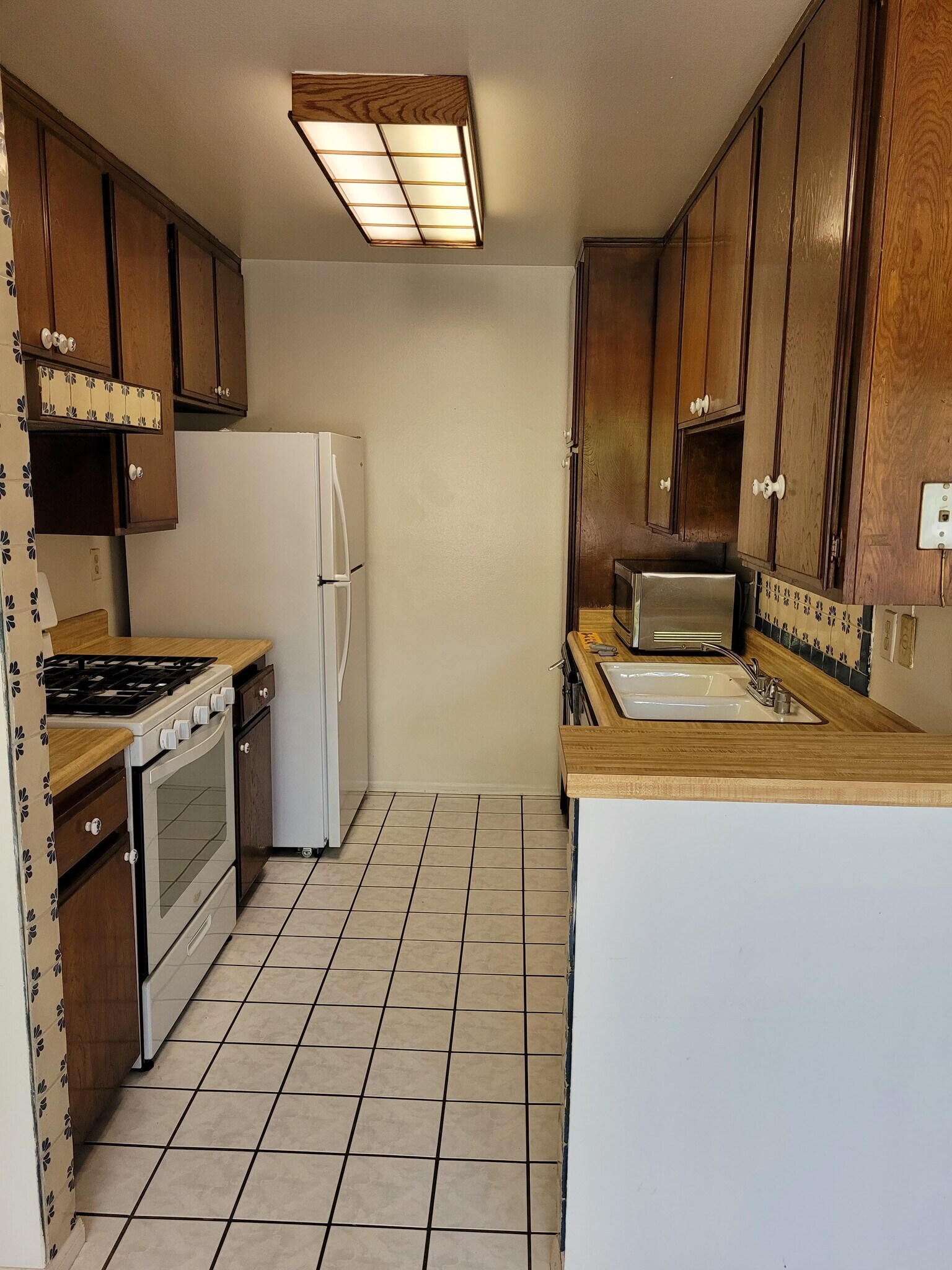 Building Photo - 3637 Glendon Ave