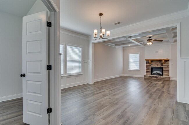 Building Photo - 528 Fermoy Ln