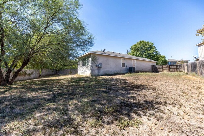 Building Photo - 9802 Vandenberg Way