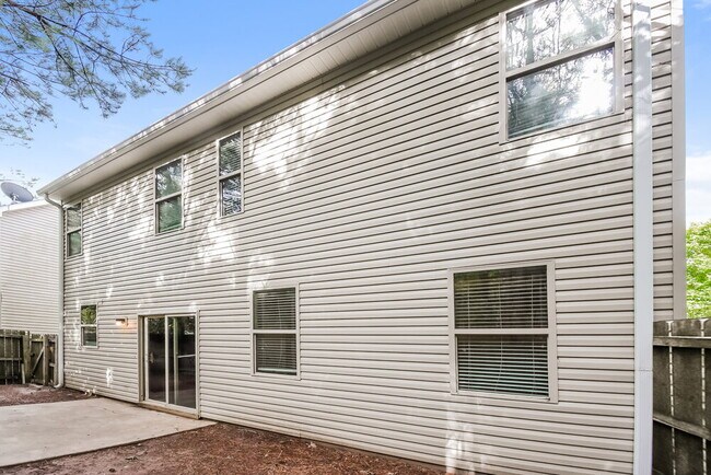 Building Photo - 182 Diamond Ridge Ave