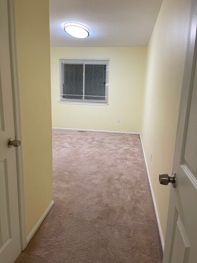 Building Photo - 86 Teal Ct