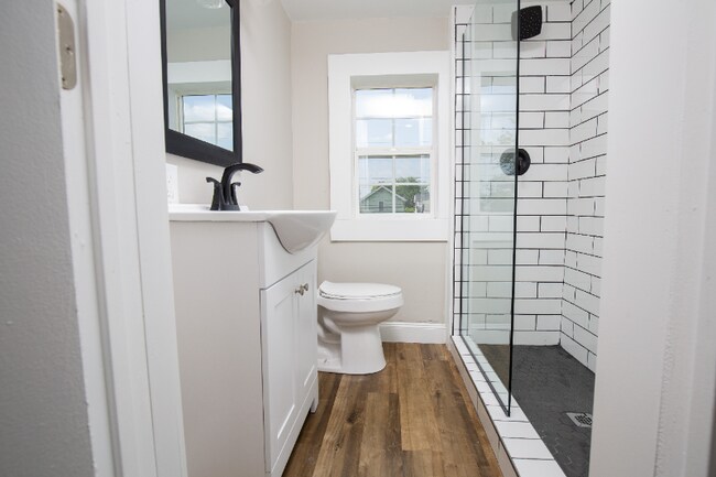 Building Photo - 676 Hanford St