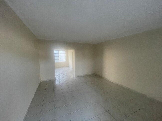 Building Photo - 2622 Johnson St