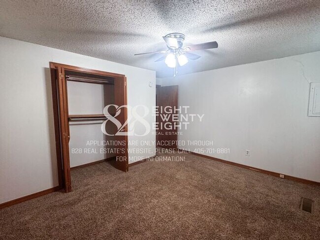 Building Photo - *AVAILABLE NOW!* 2 BED/1 BATH COZY LOG CABIN DUPLEX IN NOBLE, OK!