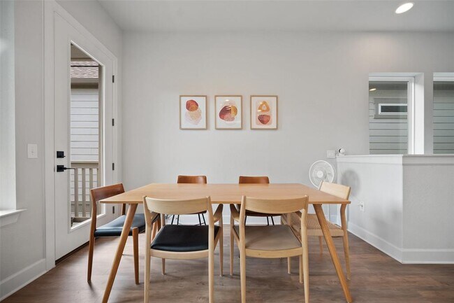 Building Photo - 13503 Ringold Cv