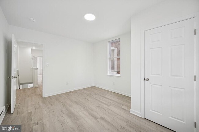 Building Photo - 2928 N 27th St