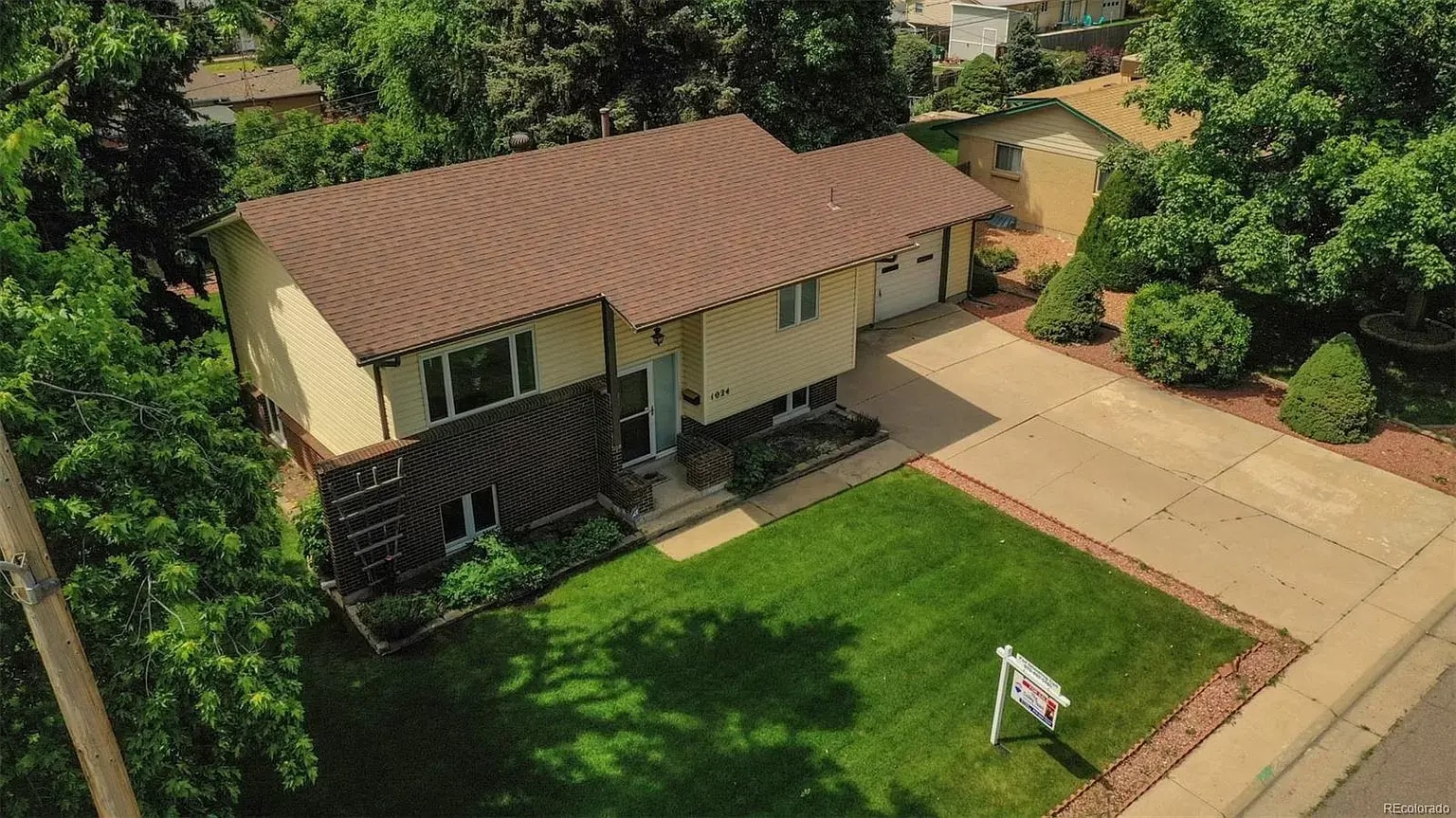 Building Photo - 1024 W 97th Ave