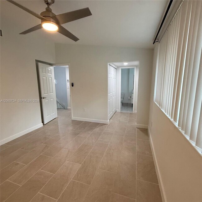 Building Photo - 10672 SW 79th Terrace