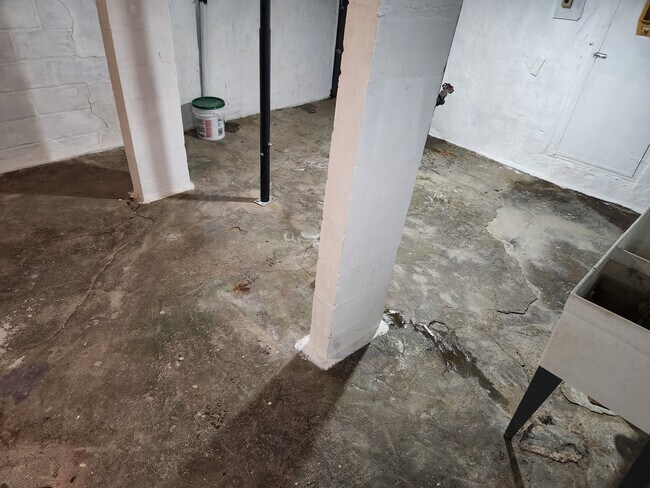 Building Photo - 53710 Quimby Ave