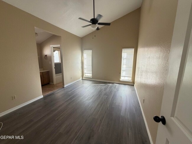 Building Photo - 2243 Seagull Dr