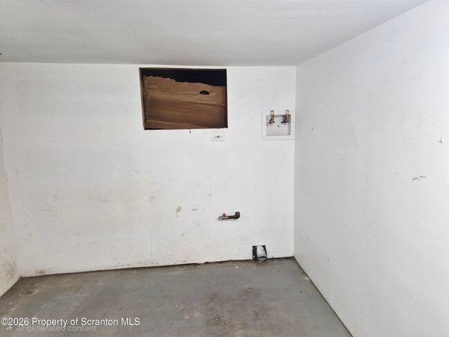 Building Photo - 124 Willow St