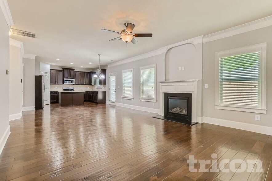 Building Photo - 37 Canyon View Dr