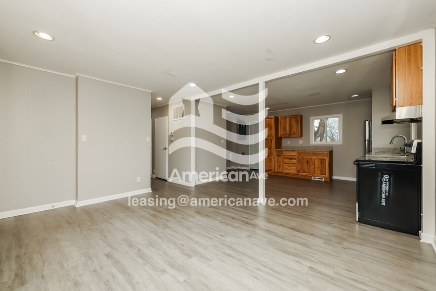 Building Photo - 5021 Marburn Ave