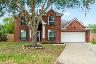 Building Photo - 1505 Hickory Ct
