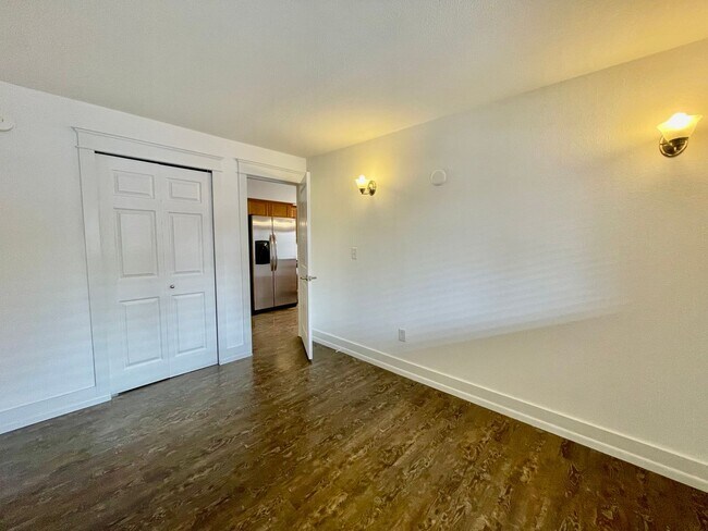 Building Photo - Adorable Condo in Perfect Fort Collins Location!